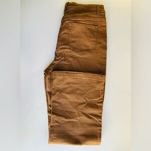 ETTELO women’s Straight Leg Jeans New without Tag